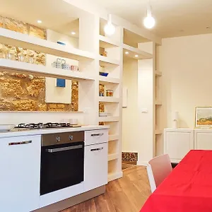 Gurgiolo New Apartment